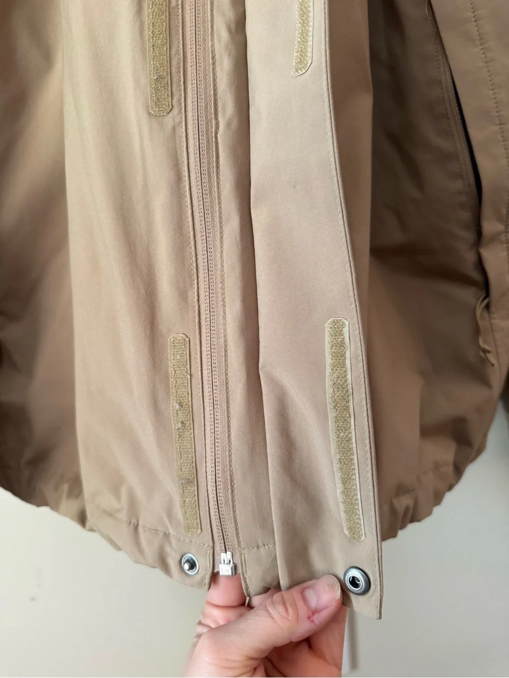 The North Face Men’s Tan Hooded Insulated Jacket Size Large Outdoor Winter Coat